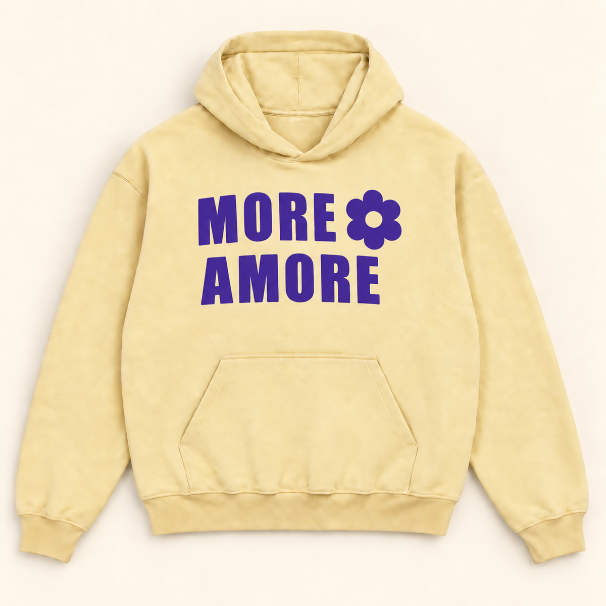 MORE AMORE Boxy Unisex-Hoodie in Soft Yellow mit violettem Handdruck – offene Vorderansicht