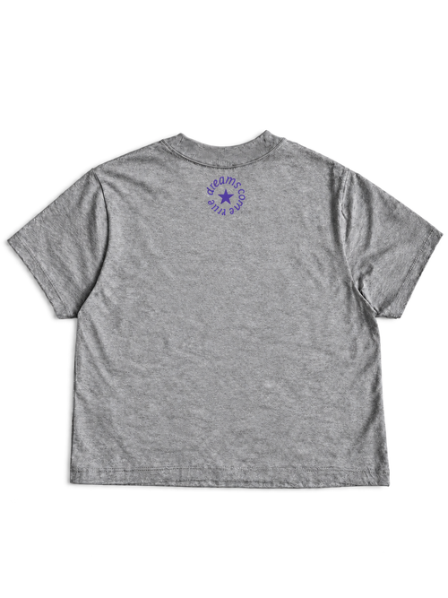 MORE AMORE Boxy T-Shirt Heather Grey mit Purple Nackenprint – offene Rückansicht