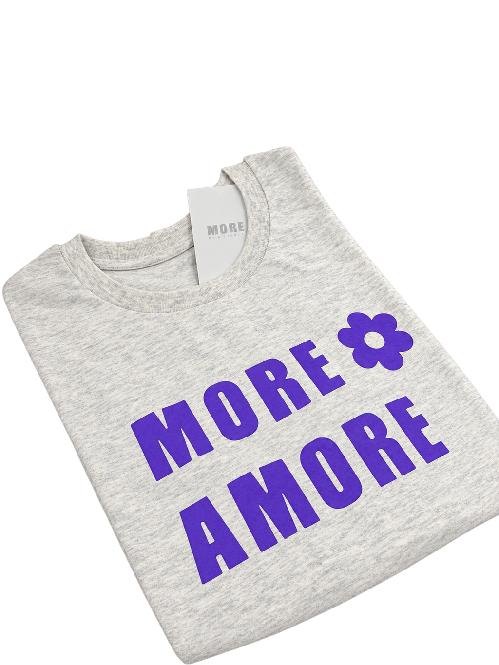 MORE AMORE Light Heather Grey Unisex T-Shirt mit Purple Frontprint – schräge Ansicht